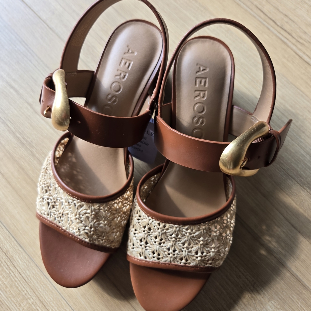 AEROSOLES Tan and Cream Women's Sandals
